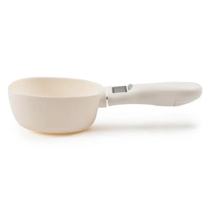 Pet Essentials-11 smart pet food measuring scoop with digital display for accurate portioning of dry pet food.